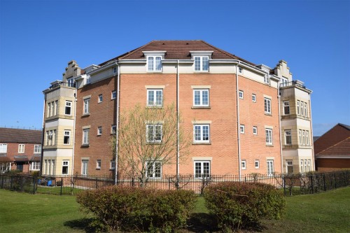 Arrange a viewing for Elmroyd Court, Off Green Road, Penistone