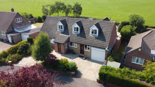 Arrange a viewing for Tivy Dale Drive, Cawthorne, S75 4EN