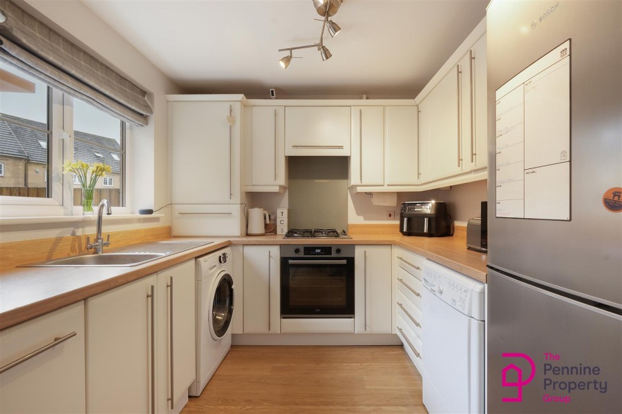 Images for Heathercliff Way, Penistone