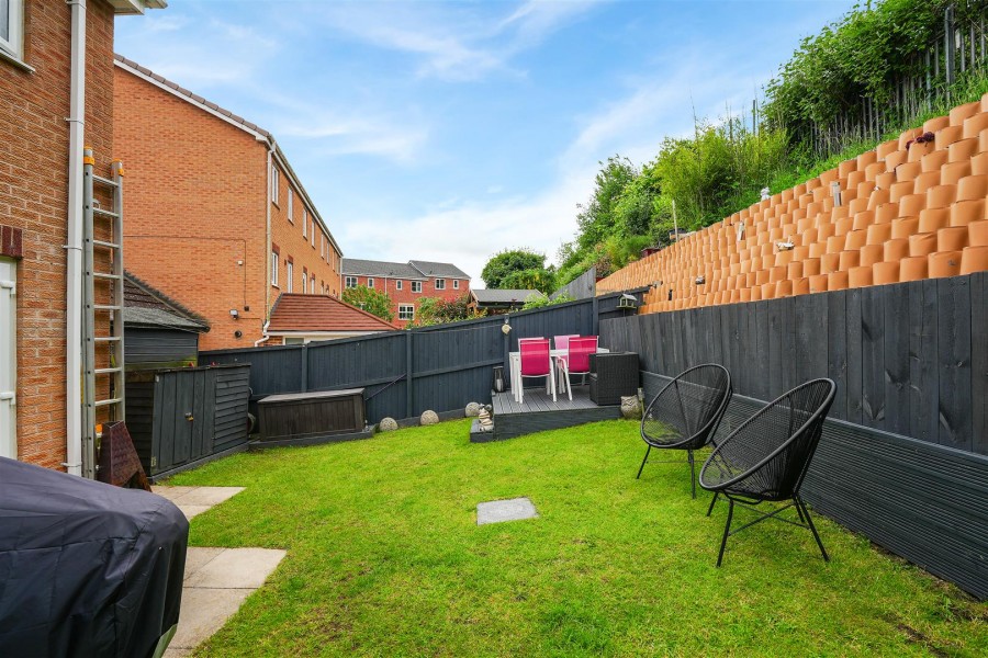 Images for Inchburn Crescent, Penistone