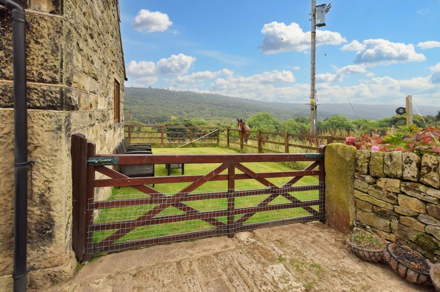 Images for The Cart Shed, Bitholmes Lane, Deepcar, S36 2PG