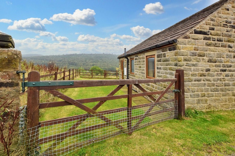 Images for The Cart Shed, Bitholmes Lane, Deepcar, S36 2PG