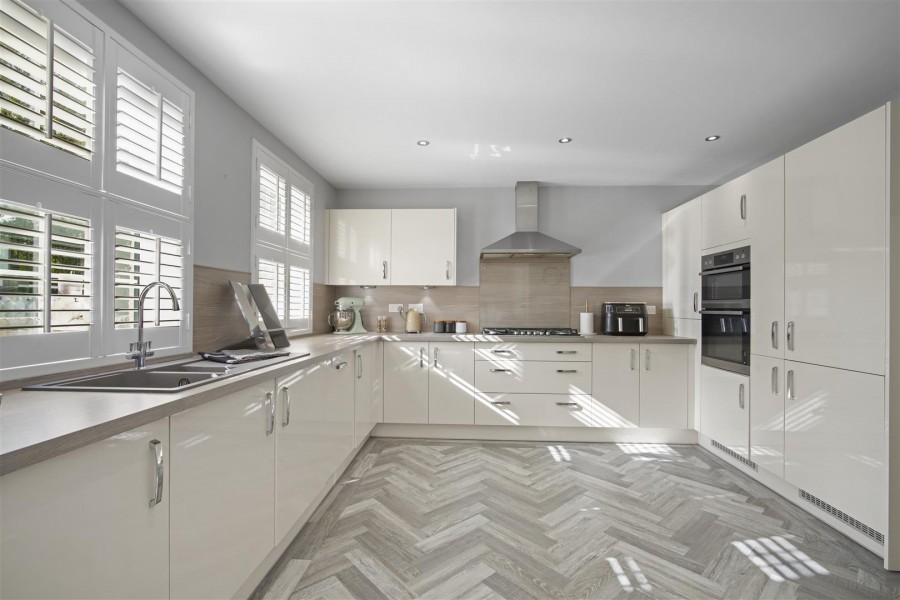 Images for Church Drive, Hoylandswaine