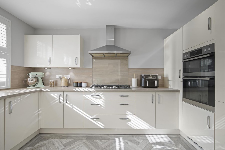 Images for Church Drive, Hoylandswaine