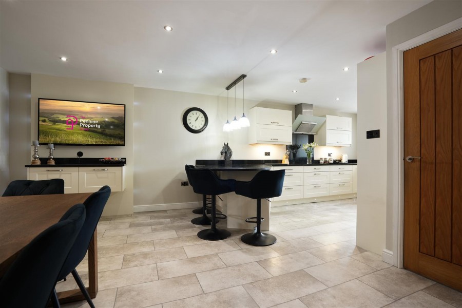 Images for Hatfield Gardens, Royston, Barnsley, S71 4SR
