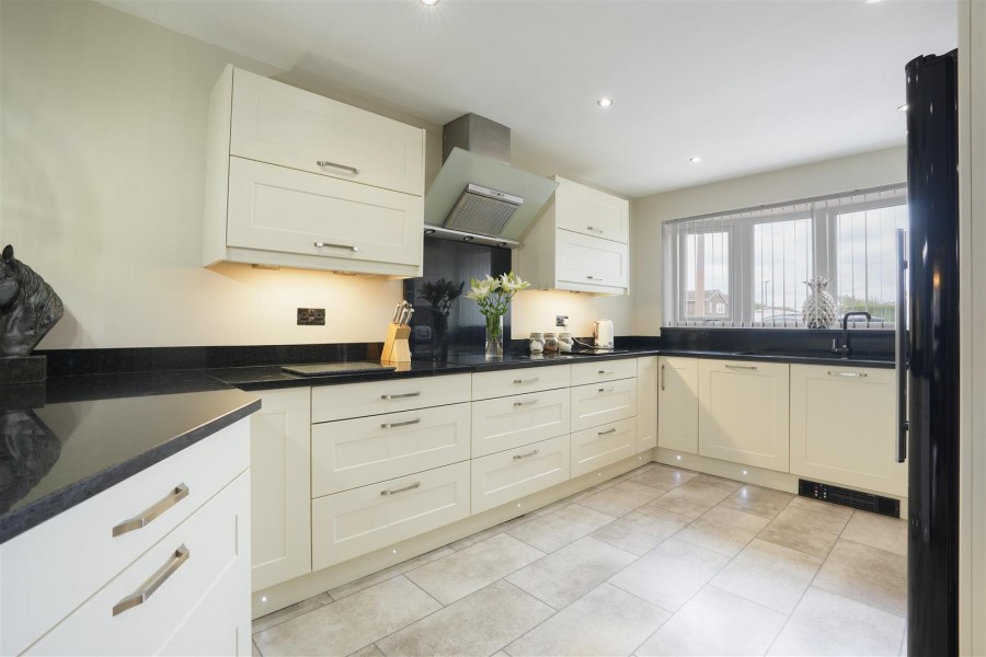 Images for Hatfield Gardens, Royston, Barnsley, S71 4SR