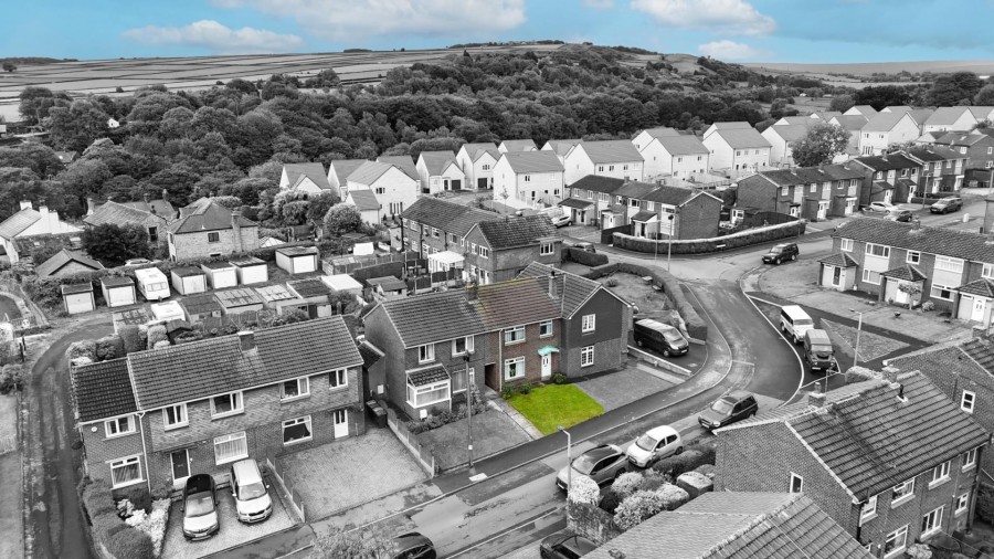 Images for New Smithy Drive, Thurlstone