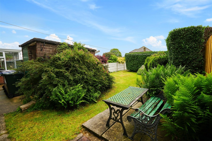 Images for New Smithy Drive, Thurlstone