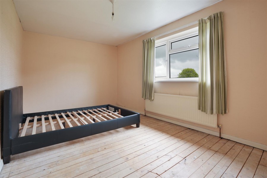 Images for New Smithy Avenue, Thurlstone