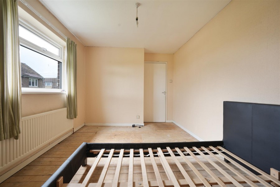 Images for New Smithy Avenue, Thurlstone