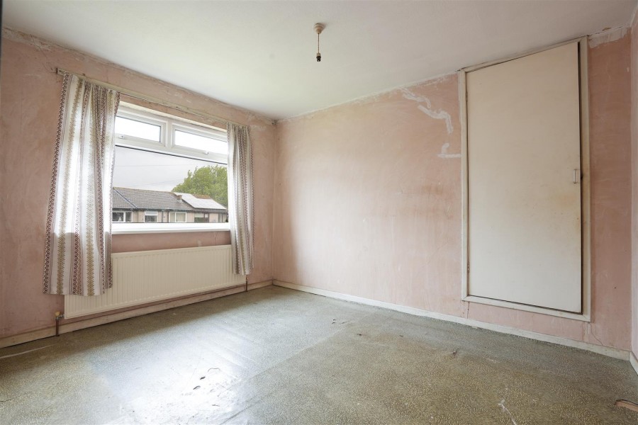 Images for New Smithy Drive, Thurlstone