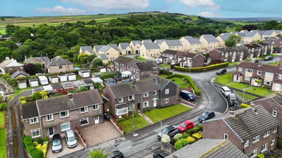 Images for New Smithy Drive, Thurlstone