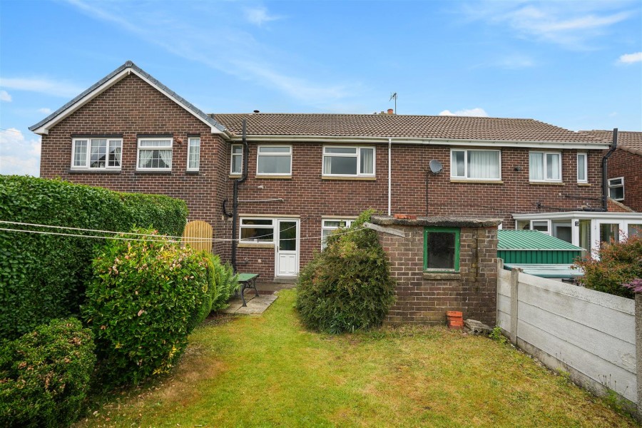 Images for New Smithy Drive, Thurlstone