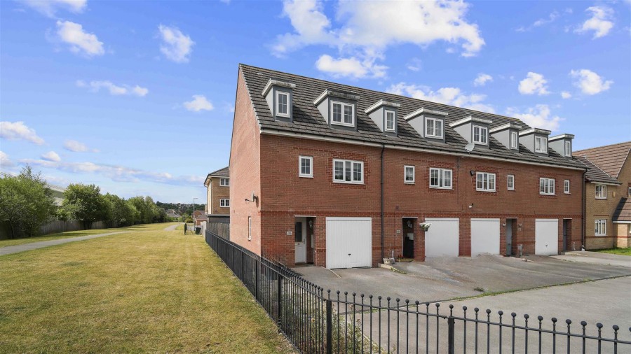 Images for Mossley Place, Penistone