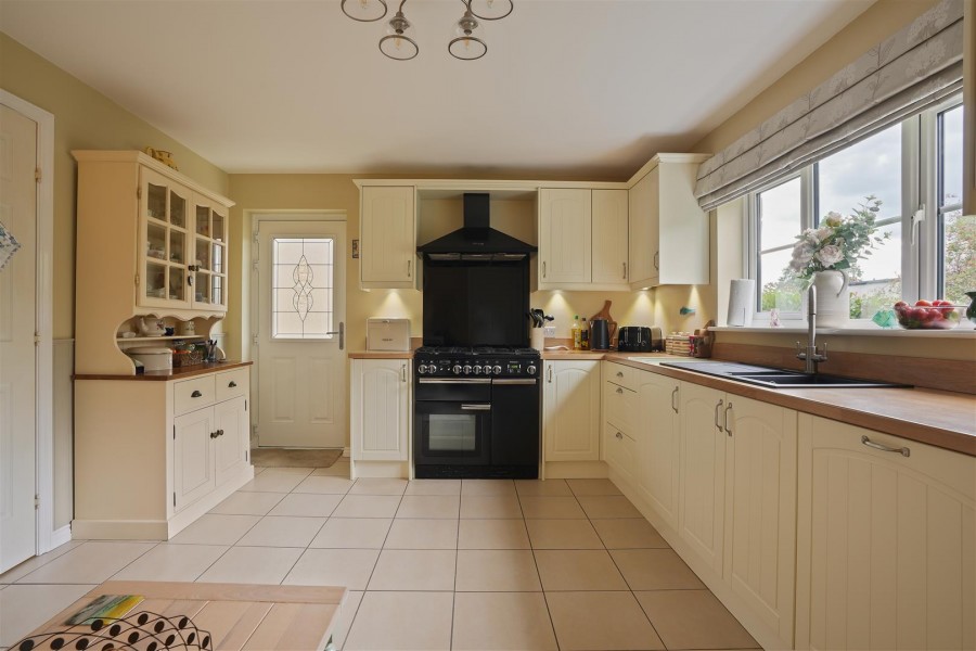 Images for Hollin Moor View, Thurgoland, Sheffield