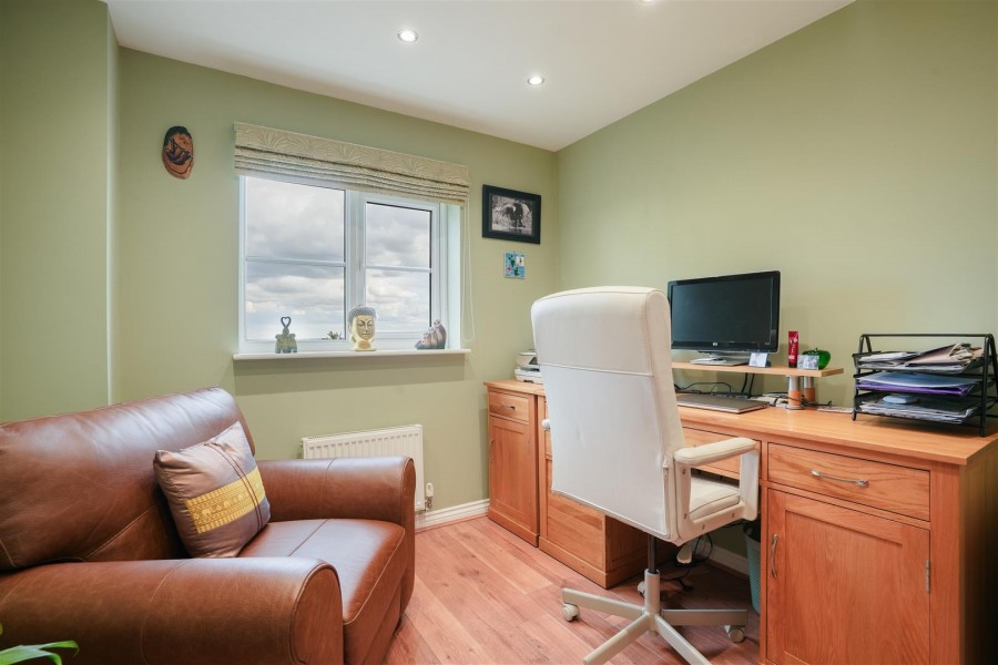 Images for Hollin Moor View, Thurgoland, Sheffield