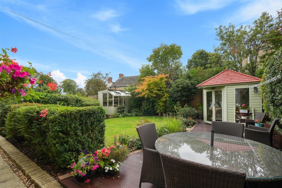 Images for Hollin Moor View, Thurgoland, Sheffield