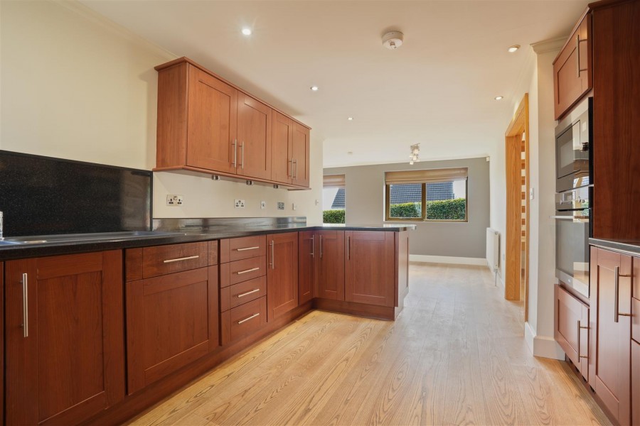 Images for Highfields, Hoylandswaine, S36 7JP