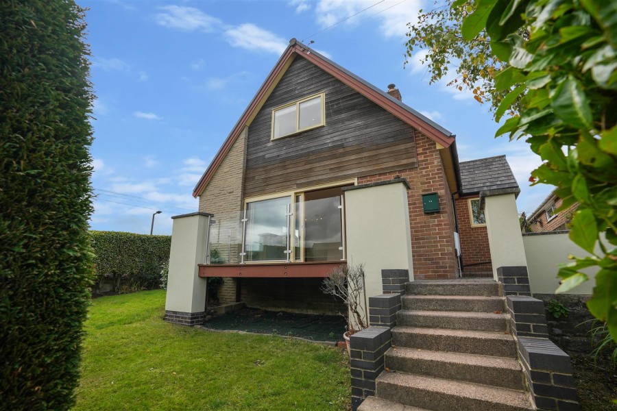 Images for Highfields, Hoylandswaine, S36 7JP