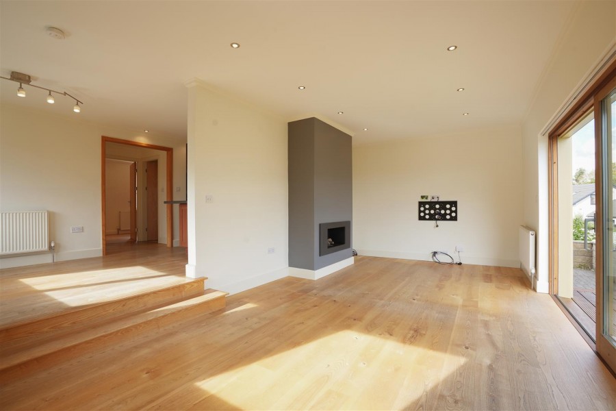 Images for Highfields, Hoylandswaine, S36 7JP