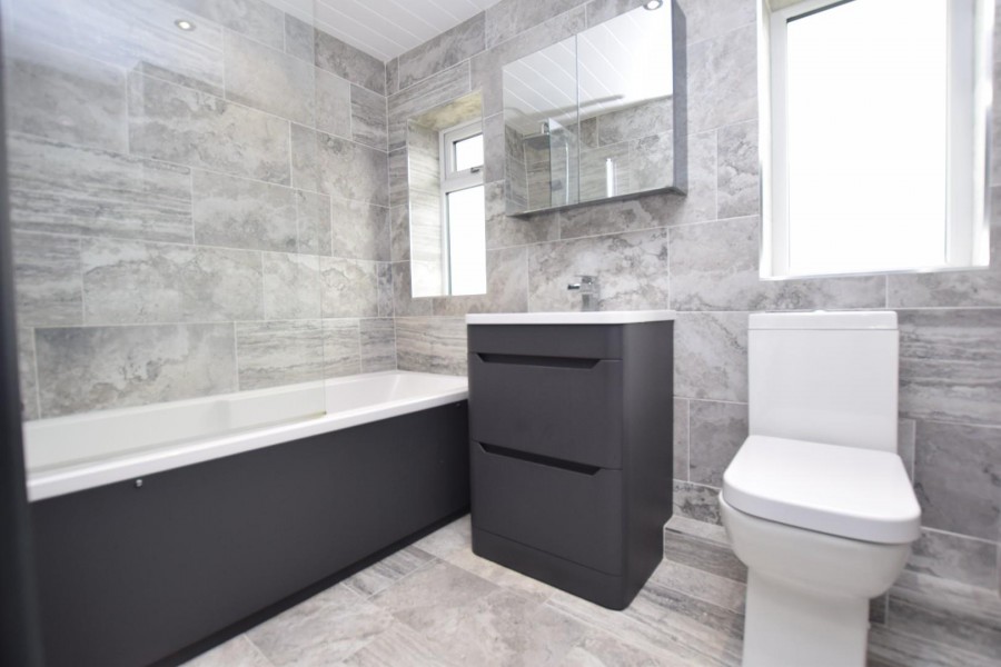 Images for Lees Avenue, Penistone