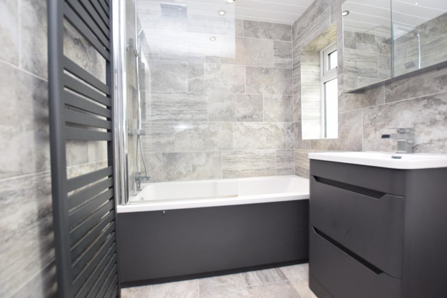 Images for Lees Avenue, Penistone