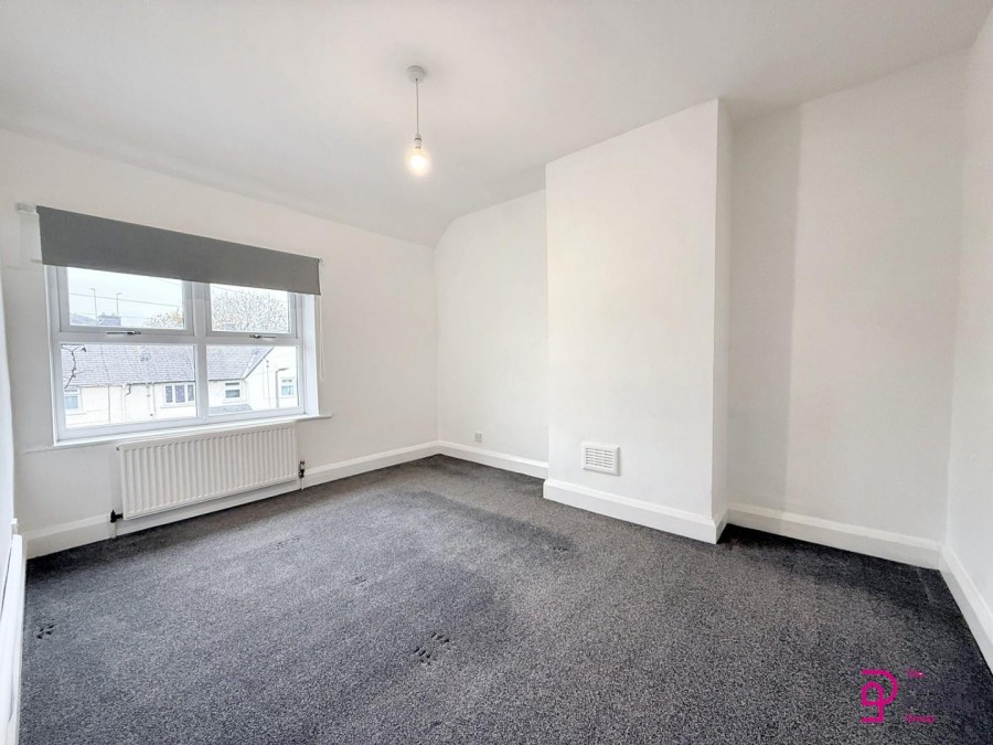 Images for Royd Avenue, Millhouse Green, Sheffield