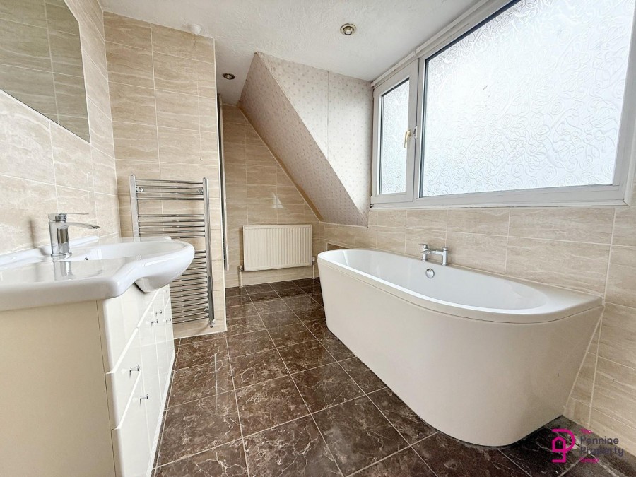 Images for Highfields, Hoylandswaine