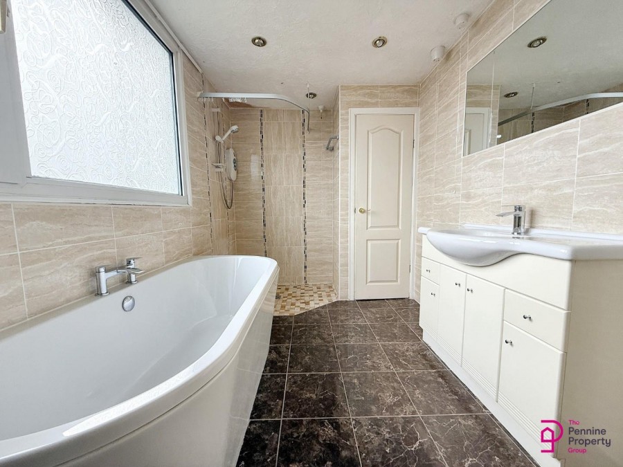 Images for Highfields, Hoylandswaine