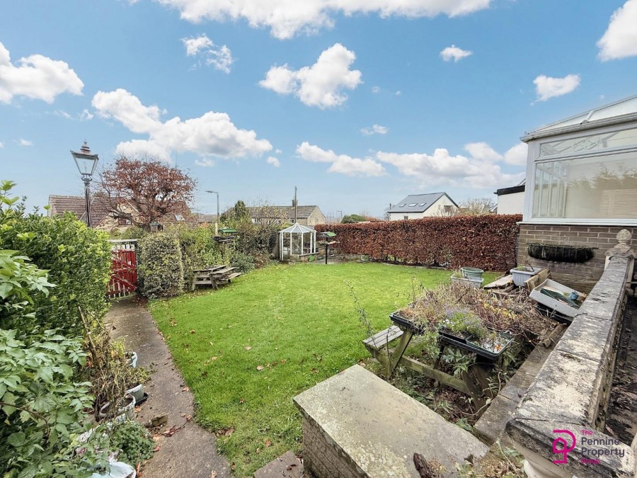 Images for Highfields, Hoylandswaine