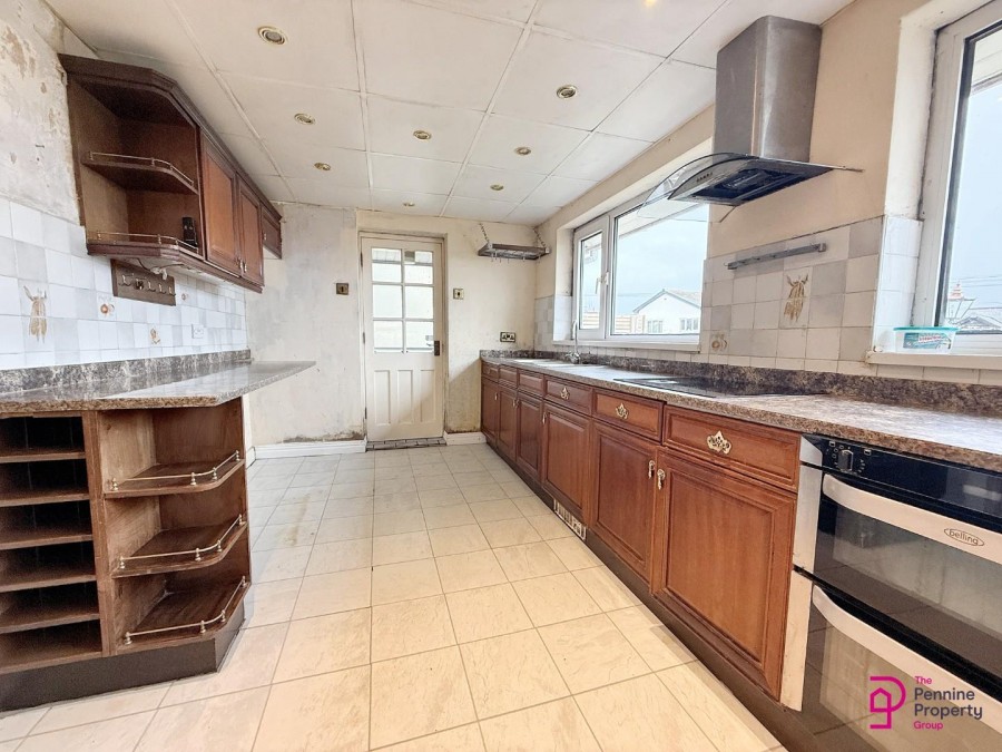 Images for Highfields, Hoylandswaine