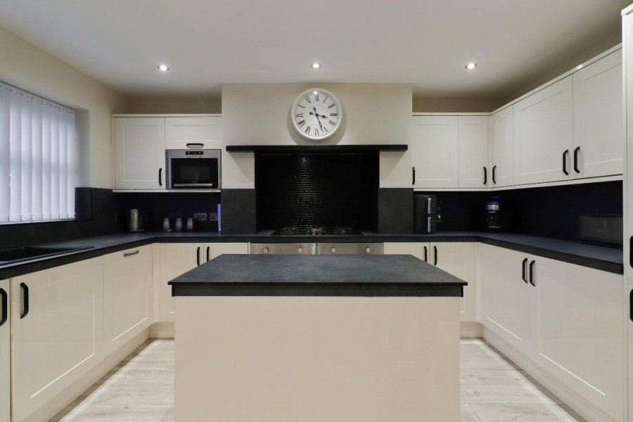 Images for Mistyfield House, Church Hill, Royston, Barnsley