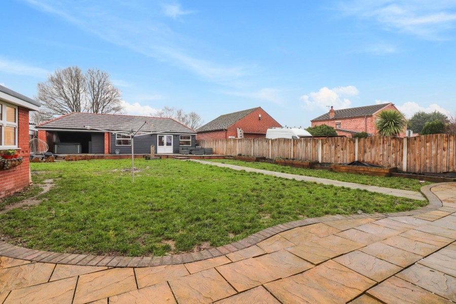 Images for Mistyfield House, Church Hill, Royston, Barnsley