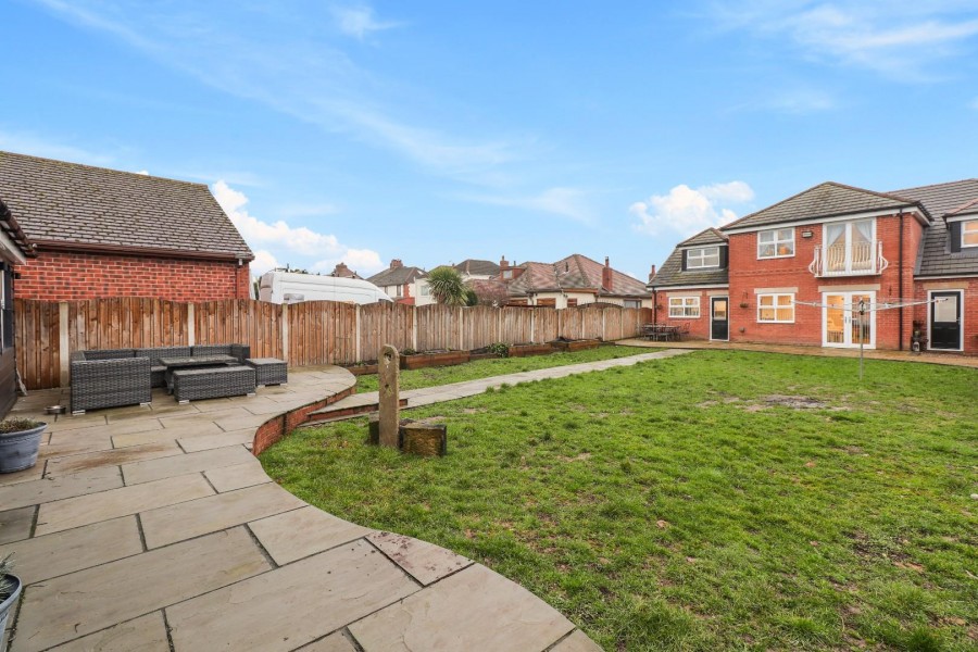 Images for Mistyfield House, Church Hill, Royston, Barnsley