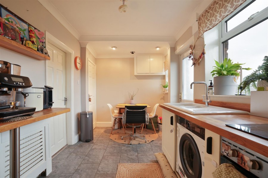 Images for 7, Highfield Cottages, Silkstone,