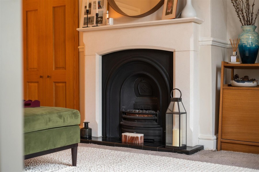 Images for 7, Highfield Cottages, Silkstone,