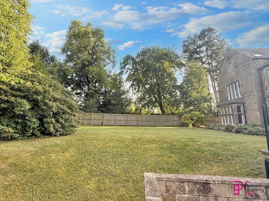 Images for 3 Weir Field House, Penistone, S36 7AB