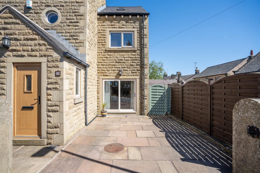 Images for Royd Lane, Millhouse Green, Penistone.