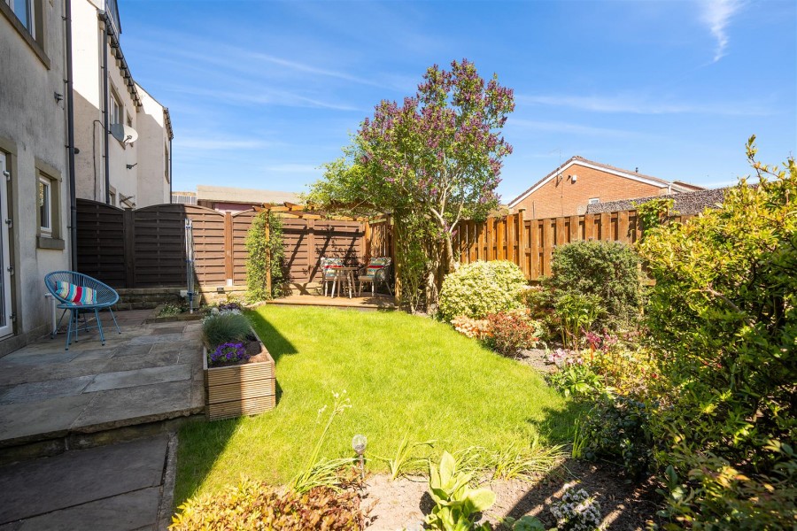 Images for Royd Lane, Millhouse Green, Penistone.