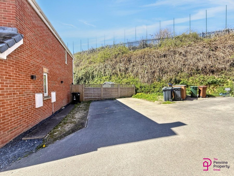 Images for Inchburn Crescent, Penistone