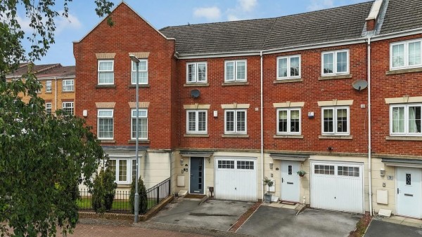 Ladyshaw Crescent, Penistone