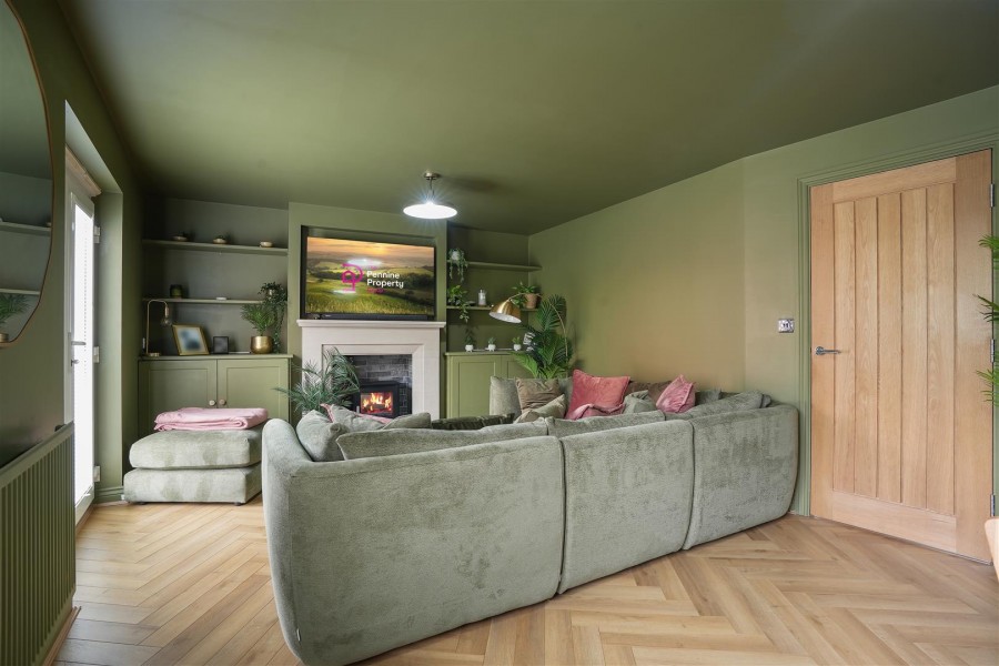 Images for Ladyshaw Crescent, Penistone