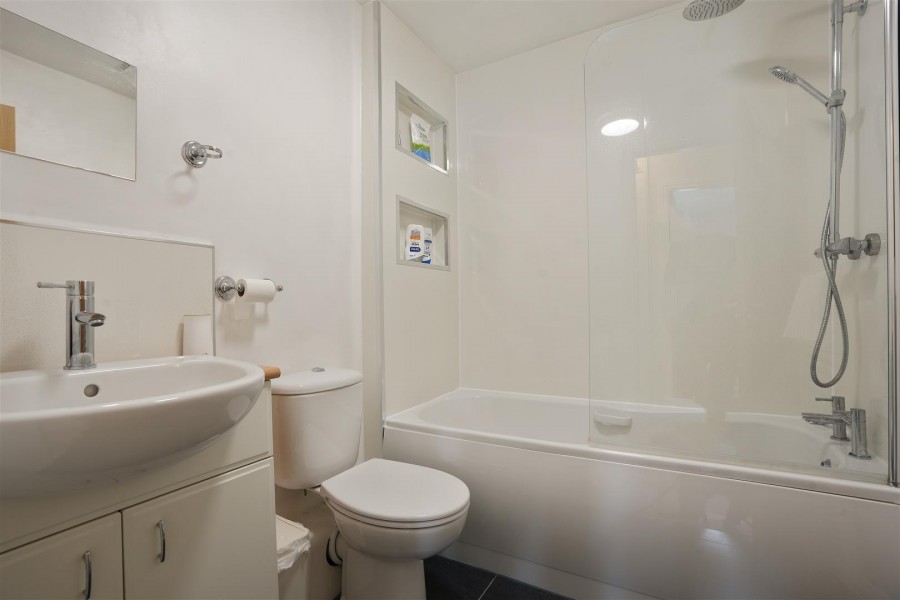 Images for Ladyshaw Crescent, Penistone