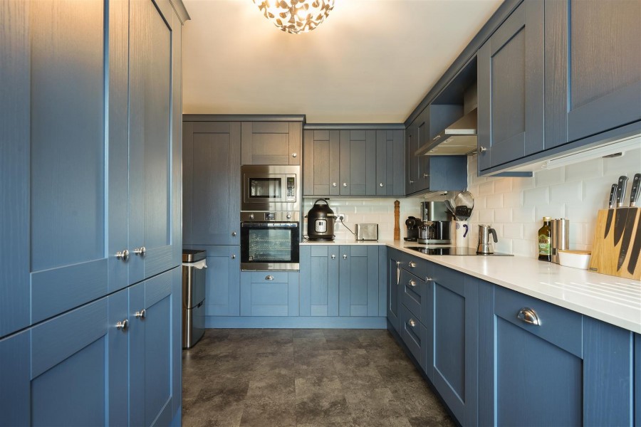 Images for Ladyshaw Crescent, Penistone