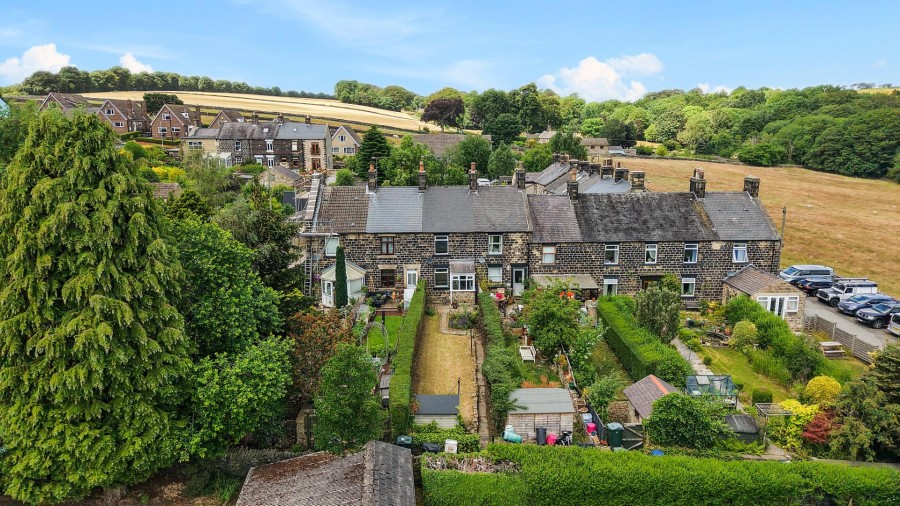 Images for Spring Grove, Huthwaite Lane, Thurgoland