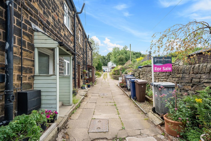 Images for Spring Grove, Huthwaite Lane, Thurgoland