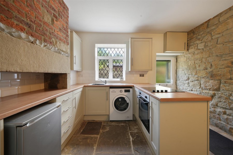 Images for Spring Grove, Huthwaite Lane, Thurgoland