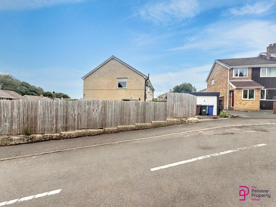 Images for Gledhill Avenue, Penistone